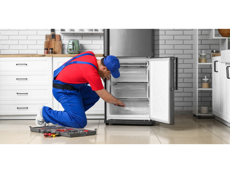 Заміна фреону в холодильнику: Ознаки витоку та вибір холодоагенту