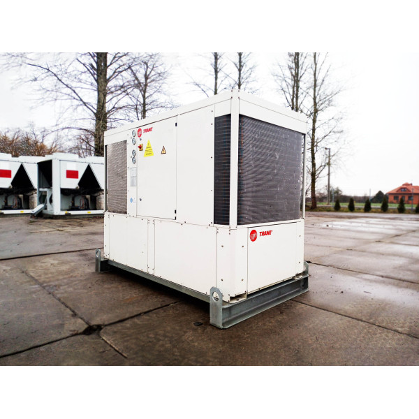 Чиллер для охолодження води 37 кВТ TRANE KVGA 37 (Вживаний)