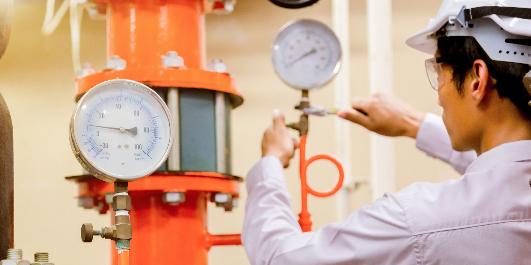 тиск насосної станції фото