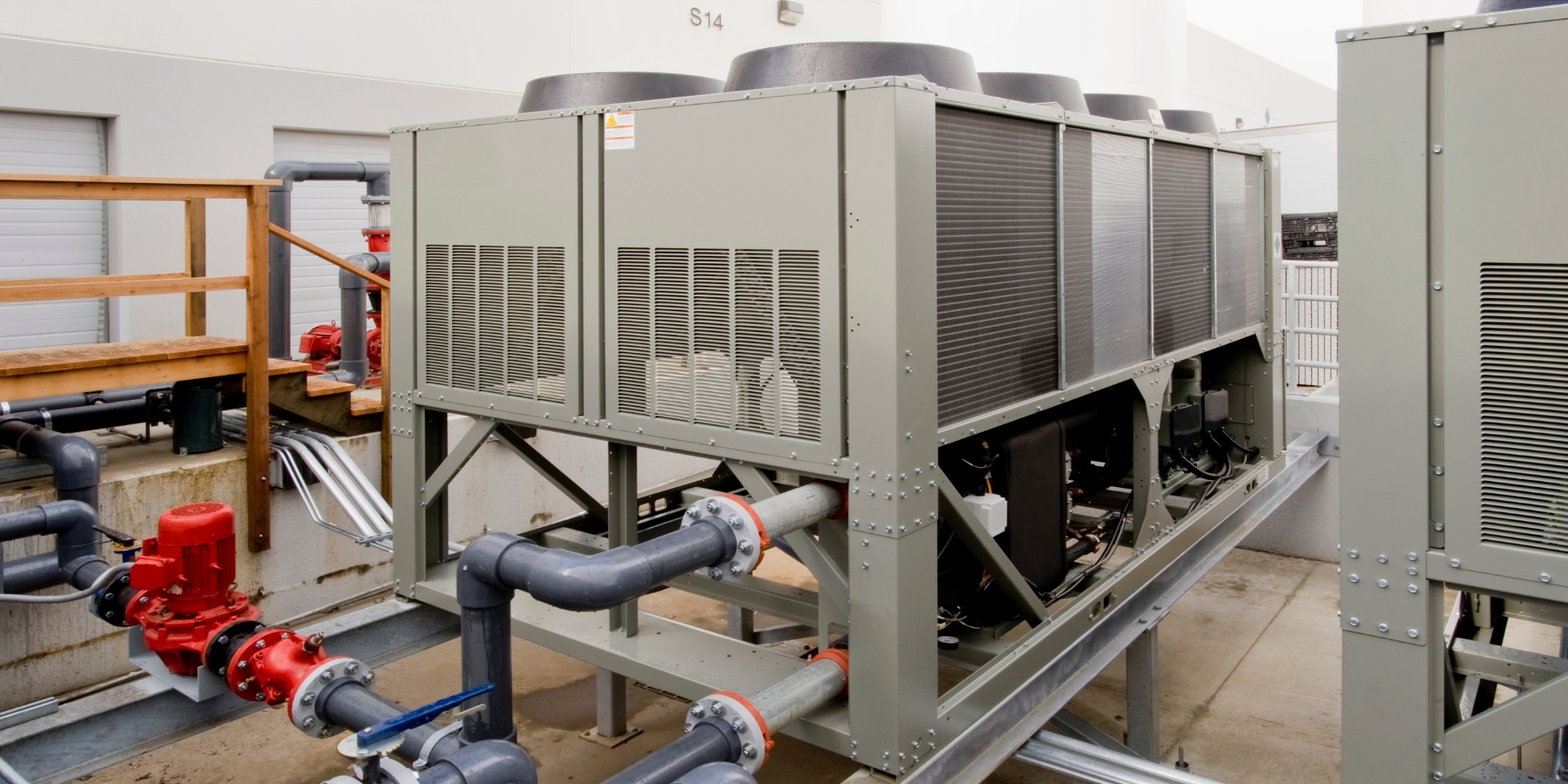 водяне або повітряне охолодження чиллера фото