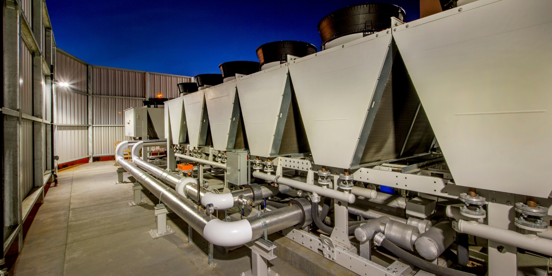 Топові постачальники чиллерів в Україні фото