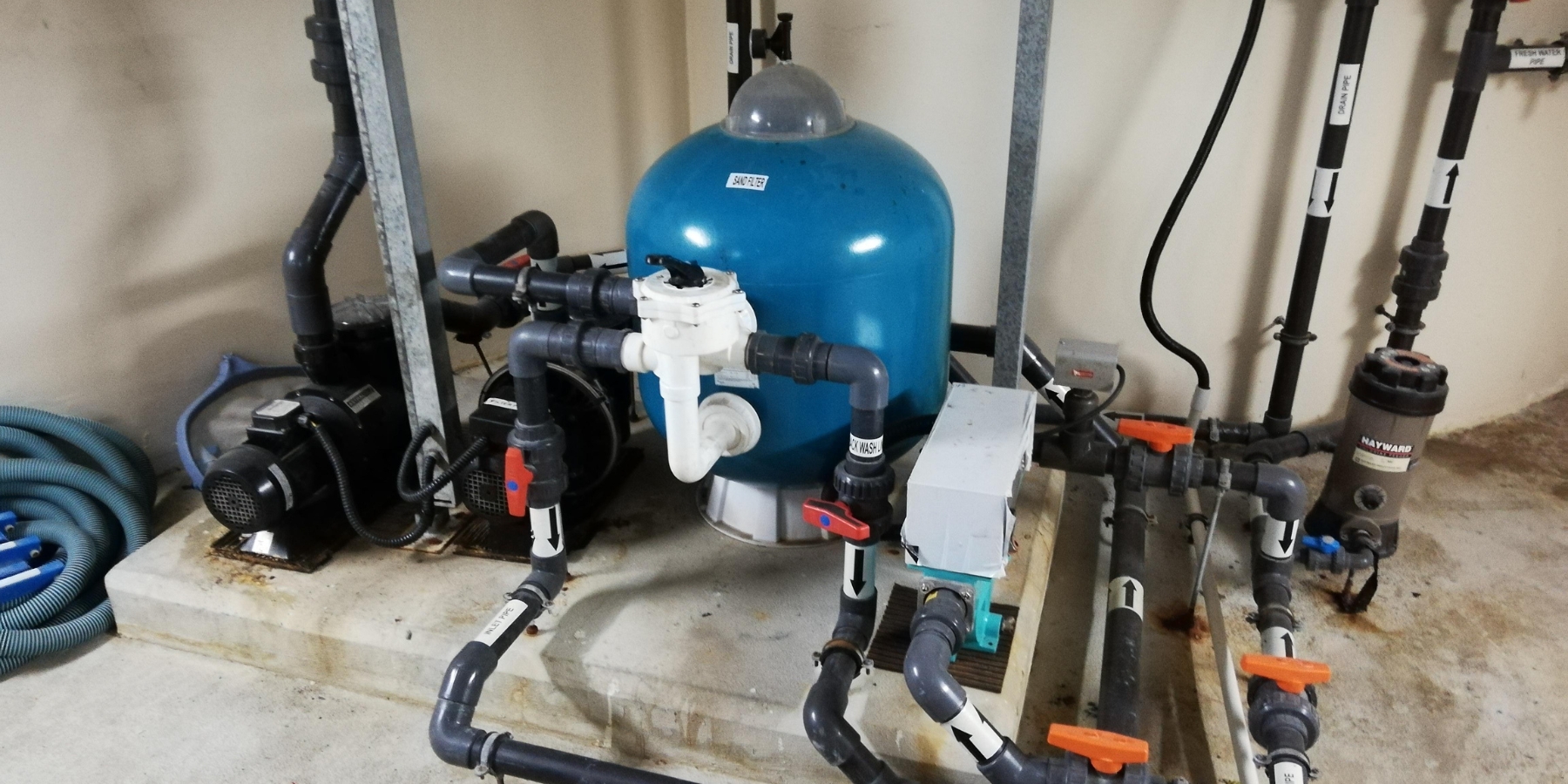 почему сильно вибрирует компрессор фото